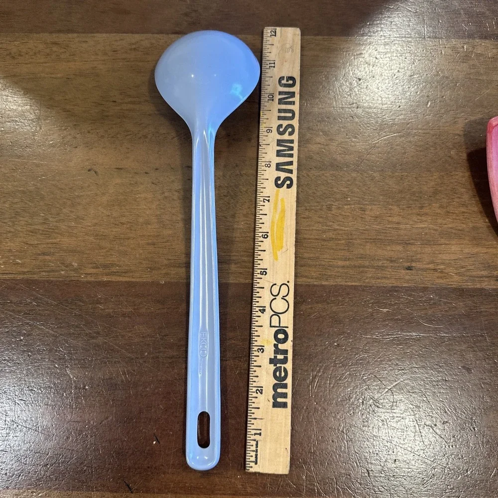 EKCO Solid Serving Spoon Melamine BLUE Ladle Kitchen Utensil Taiwan - 11 3/4